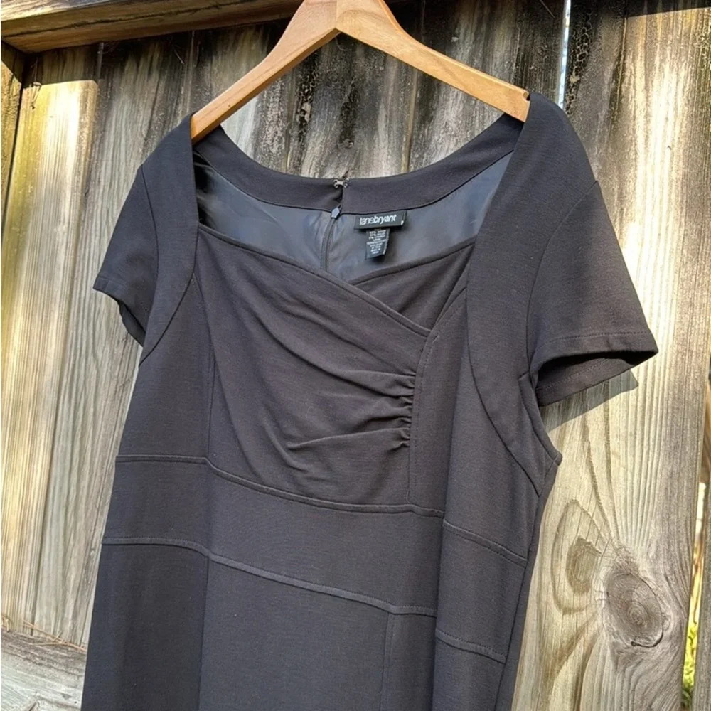 Black Dress - Picture 1 of 7